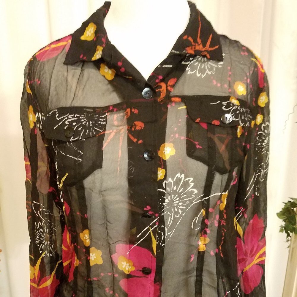 Chico's button down long sleeve top sz 2